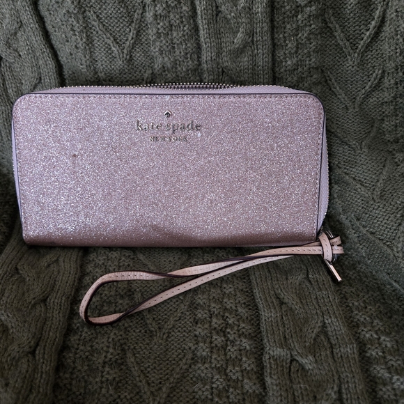 Kate Spade Sparkling Pink Wristlet - Picture 1 of 3